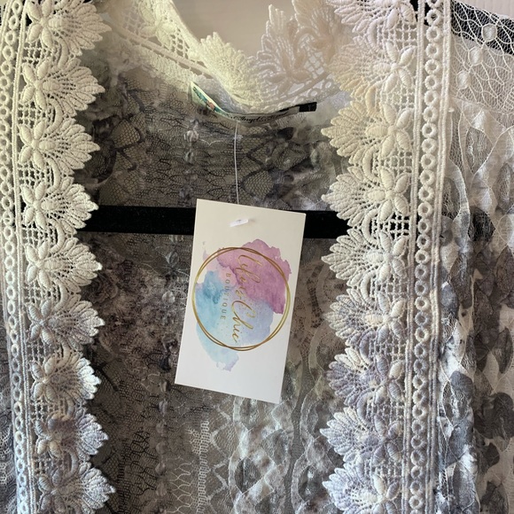 Lace cardigan/kimono from Angel Heart Boutique - Picture 4 of 7